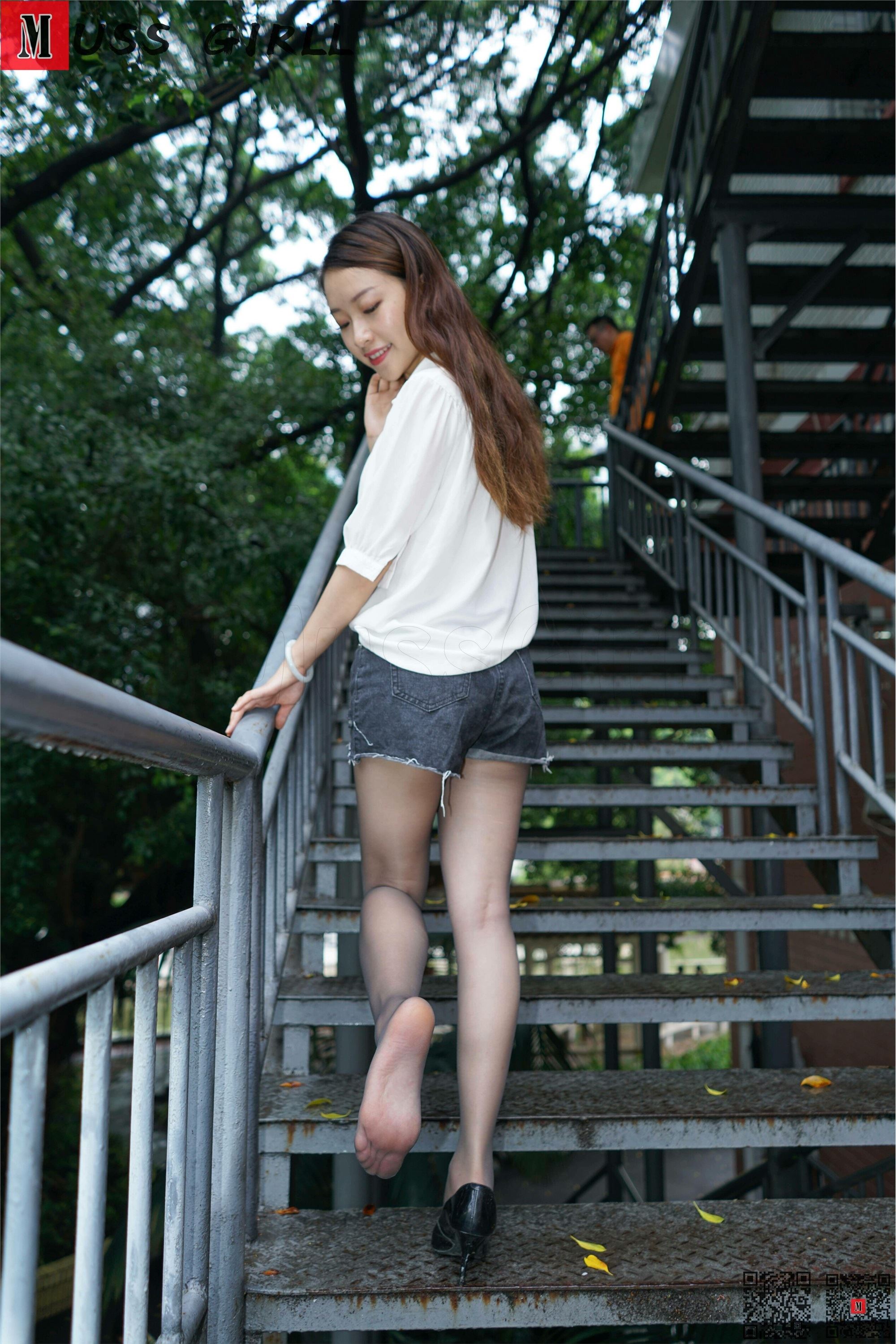 MussGirl慕丝女郎  NO.151 牛仔热裤油亮黑丝